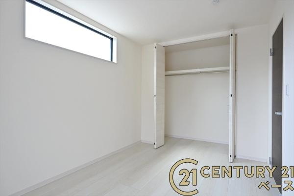 リーブルガーデン南十三 ３号棟 ／新築一戸建の内観：施工例|■フチなし＆トルネード洗浄でお掃除も楽らく！ウォシュレット付きです！■