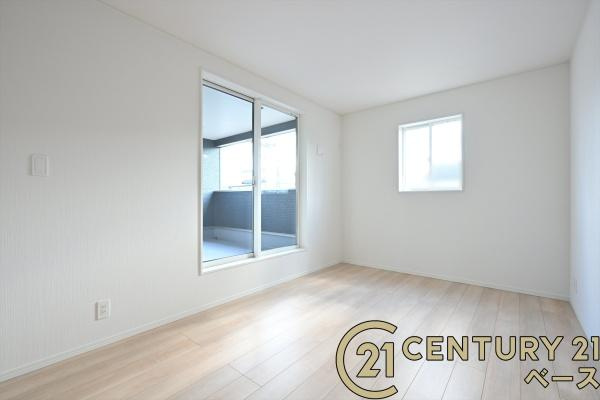 クレイドルガーデン下永 ３号棟 ／新築一戸建の内観：施工例|■三面鏡タイプのミラーキャビネット！収納スペースも豊富です！■