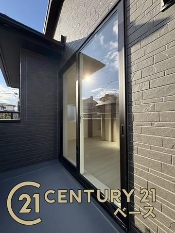 奈良市敷島町１丁目 １号棟 ／新築一戸建のバルコニー|■現地撮影写真■日当たりのよいバルコニー！洗濯物もよく乾きます！