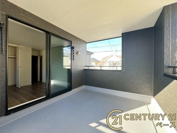 リーブルガーデン阪手 １号棟 ／新築一戸建のバルコニー|■現地撮影写真■インナーバルコニーで急な雨でも安心です！