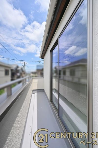 リーブルガーデン中曽司町 ／新築一戸建のバルコニー|■現地撮影写真■日当たりのよいバルコニー！洗濯物もよく乾きます！