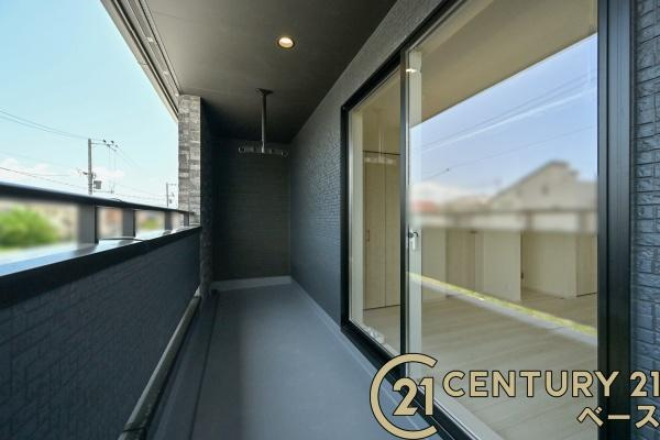 桜井市大福 ４号棟 ／新築一戸建のバルコニー|■現地撮影写真■日当たりのよいバルコニー！洗濯物もよく乾きます！