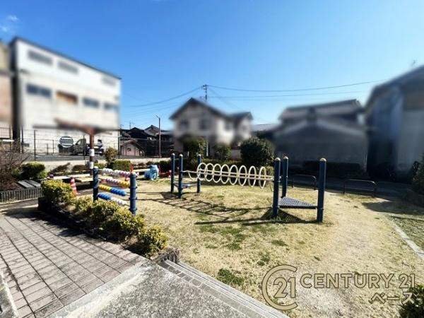 チサンマンション斑鳩５番館のその他|■現地撮影写真■お子様の遊び場にピッタリな公園が近接！