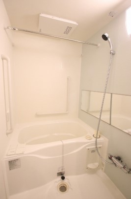 ピッコロ白山の浴室