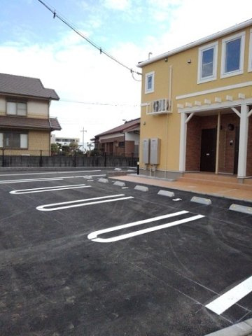 Ｖｅｎｔ・Ｖｅｒｔ　Ⅳの駐車場