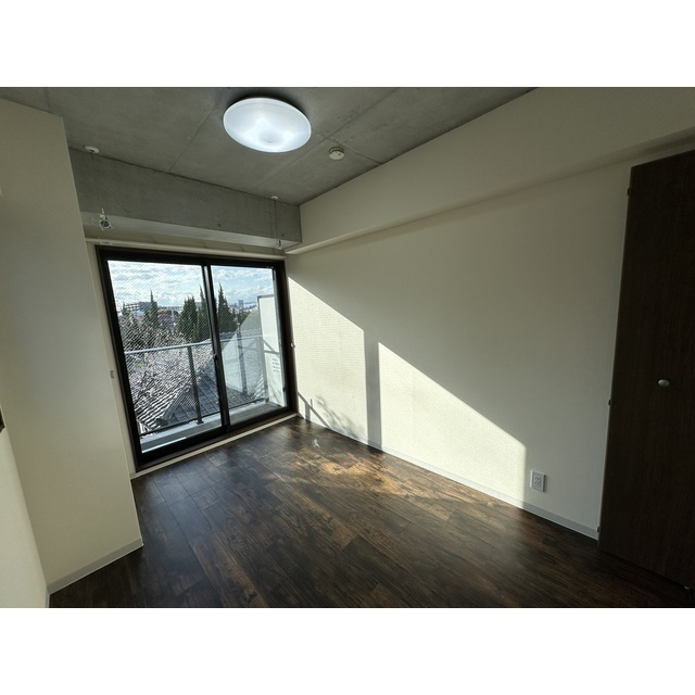 アトリエ八雲の居間・リビング