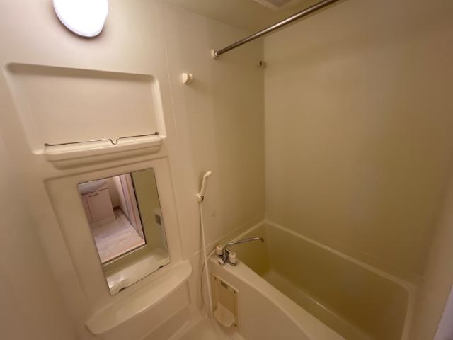 リファイン山中の浴室|バス