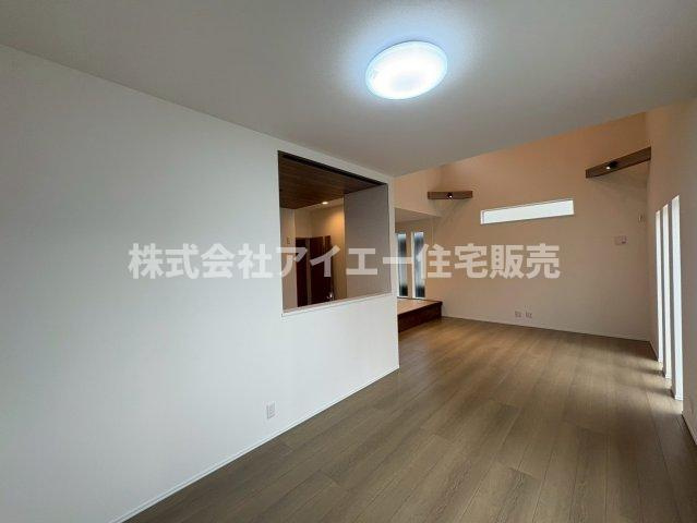 ♪♪宜野湾市大山4丁目-1号棟（全2棟）の居間・リビング|おしゃれなリビングです