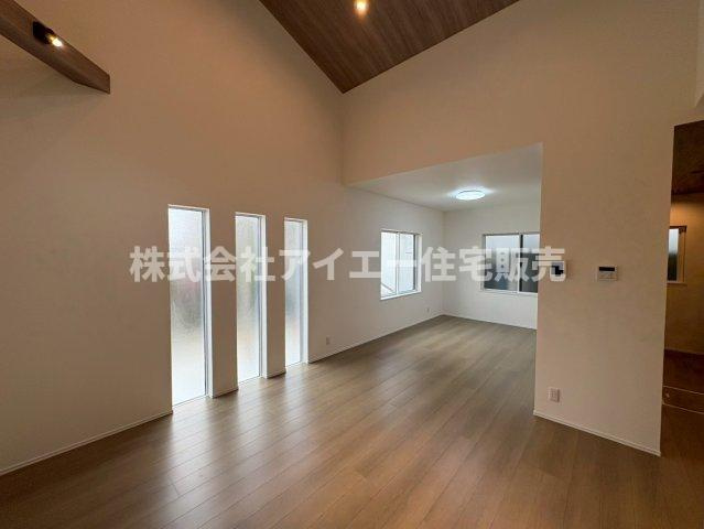 ♪♪宜野湾市大山4丁目-1号棟（全2棟）の居間・リビング|ゆったり過ごせる居間です