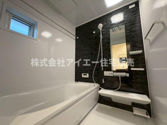 ♪♪宜野湾市大山4丁目-1号棟（全2棟）の浴室|落ち着いた空間のお風呂です