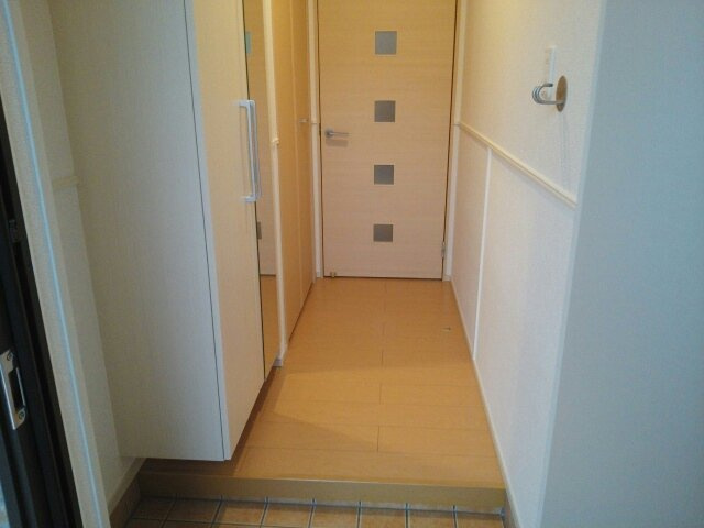 ボヌール・ア・ヴ．Ｍの玄関