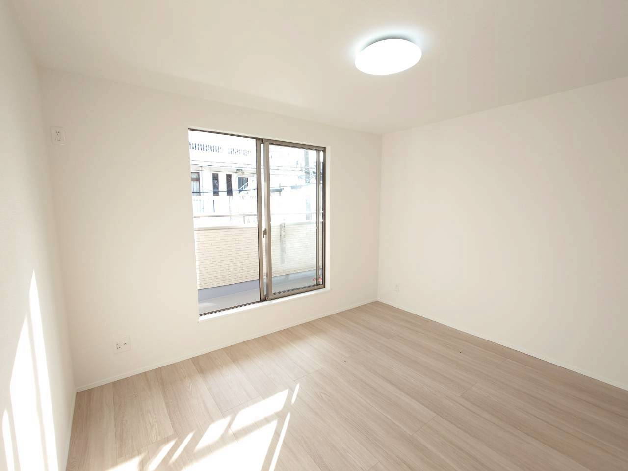 ＋＋沖縄市知花１丁目－A号棟（全３棟）の洋室|いつでも内覧可能です♪