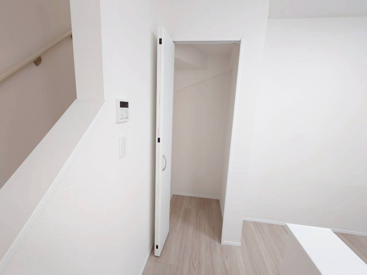 ＋＋沖縄市知花１丁目－B号棟（全３棟）の収納