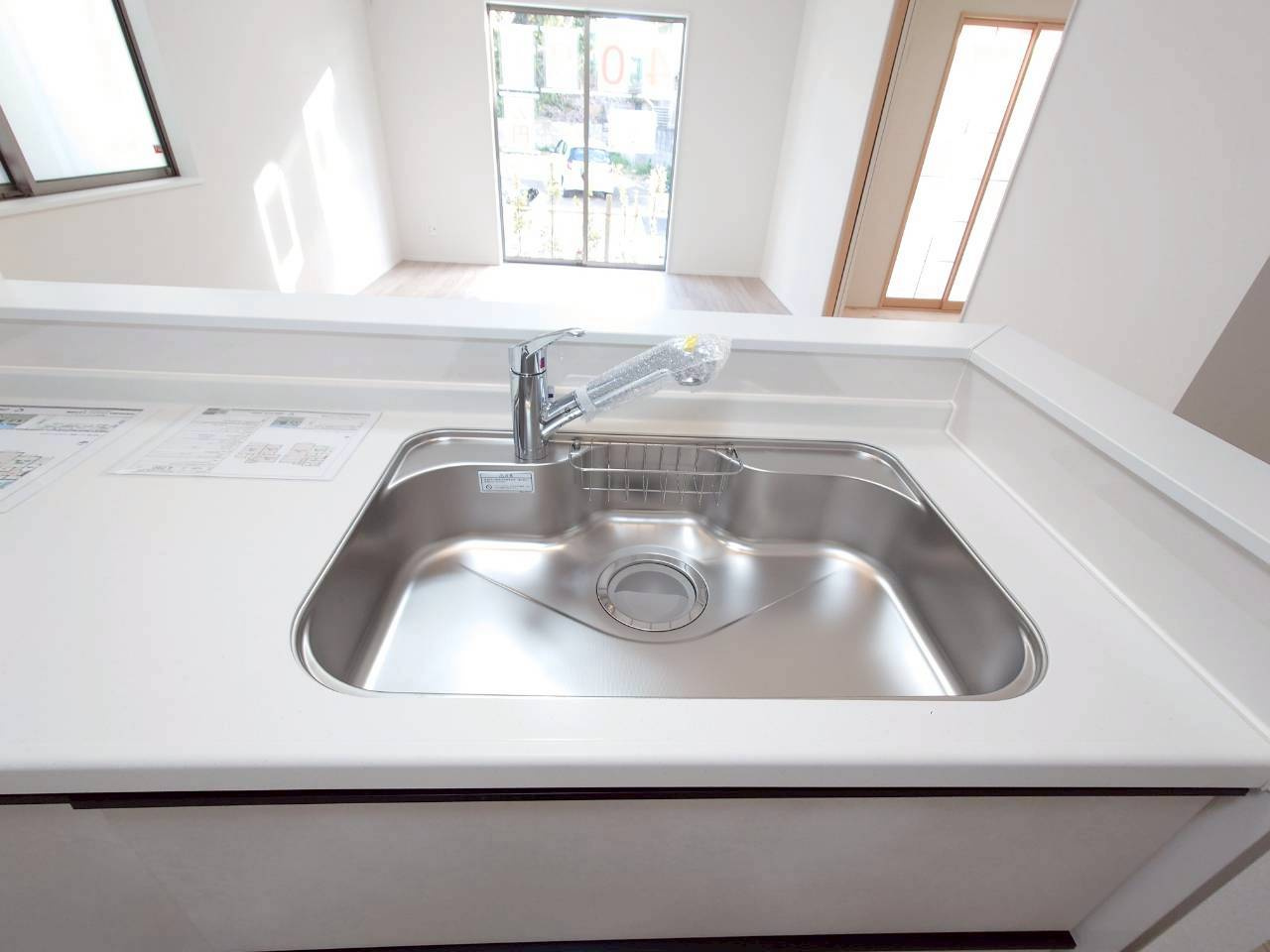 ＋＋沖縄市知花１丁目－B号棟（全３棟）のキッチン