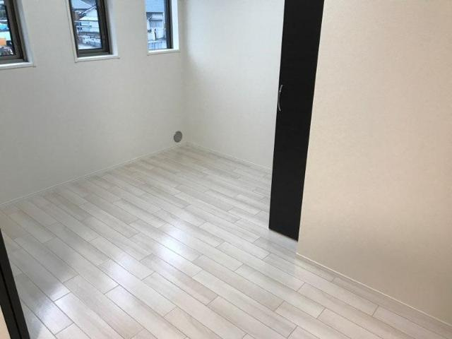 タワンオークの内装|洋室