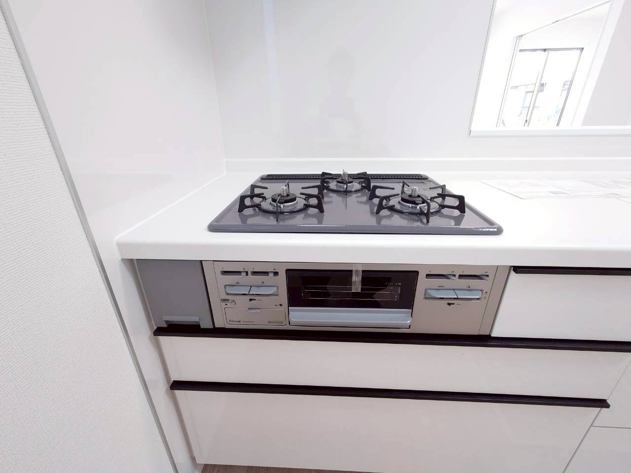 ＋＋沖縄市知花１丁目－C号棟（全３棟）のキッチン