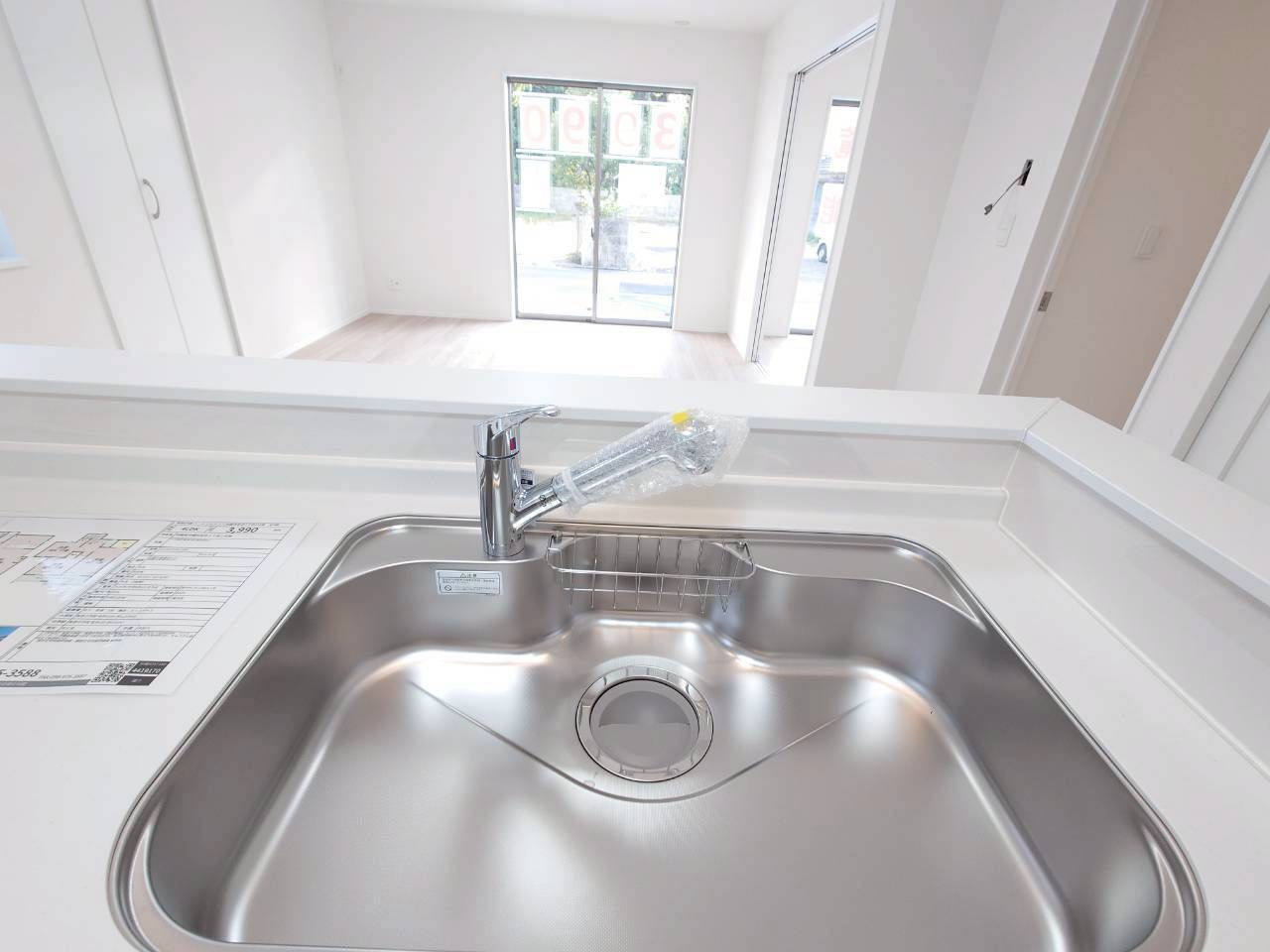 ＋＋沖縄市知花１丁目－C号棟（全３棟）のキッチン