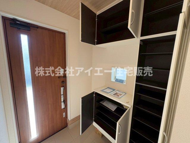 ★★那覇市宮城-4号棟（全4棟）の玄関|明るい玄関です