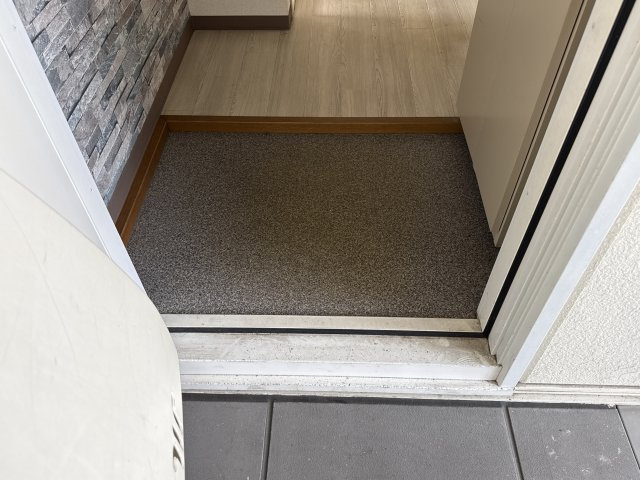 フレグランス大江島Ｂの玄関