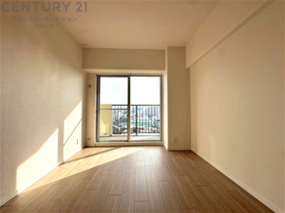 子供部屋…創造性や成長を促す遊びの空間を提供。学習や趣味に集中できる環境を整えます。個別のプライベートスペースは自己表現と自立心を育み、心地よい睡眠環境を整えリラックスできる場所を提供。