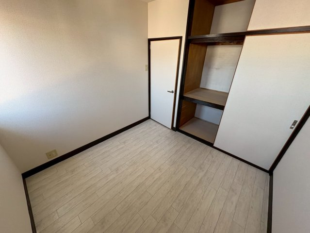 中邦マンション芦風荘の居間・リビング