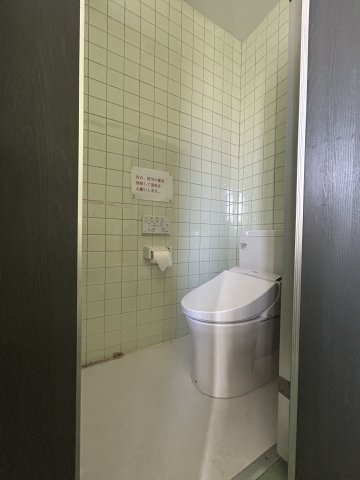 東山賃貸事務所のトイレ|男子トイレ