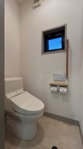 東山2階建賃貸事務所のトイレ|1階女子トイレ