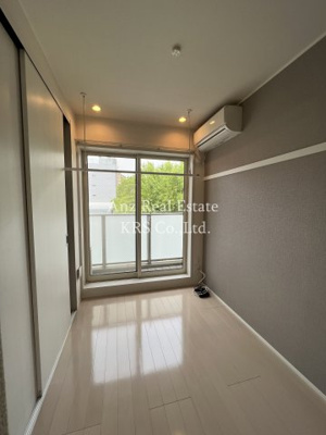 【その他】 | Plaisir京町堀 | 約3.4帖の寝室はアクセントクロスで落ち着いたお部屋です☆