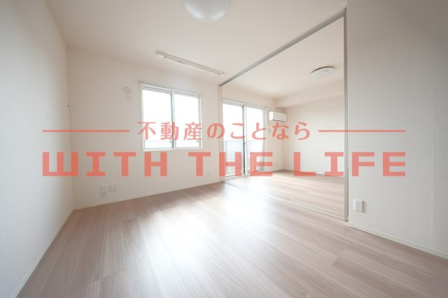 マハロ【キャッシュバック対象】の洋室|コンパクトで使いやすい洋室です