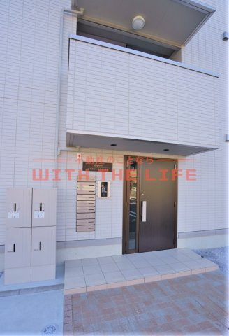 エスポワール合川【キャッシュバック対象】のエントランス|毎日通るエントランスはこのようになっています