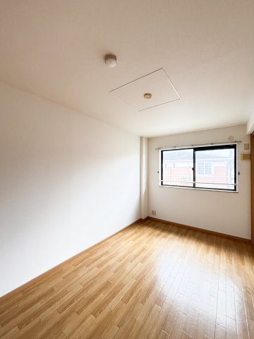 プレ・オリゾンの洋室|イメージ303号室の写真