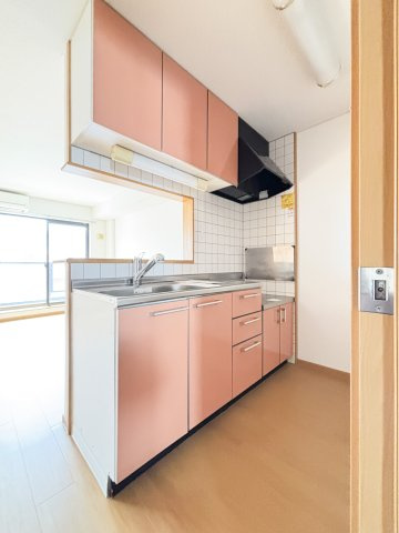 プレ・オリゾンのキッチン|イメージ303号室の写真