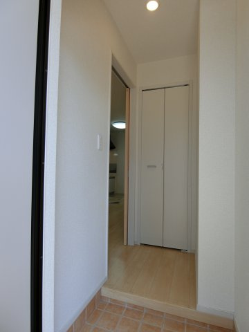 デイジー　ベルの玄関|イメージ102号室の写真