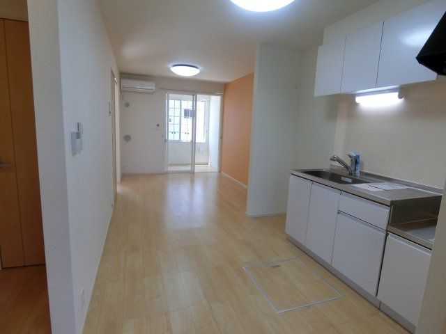 デイジー　ベルの居間・リビング|イメージ102号室の写真