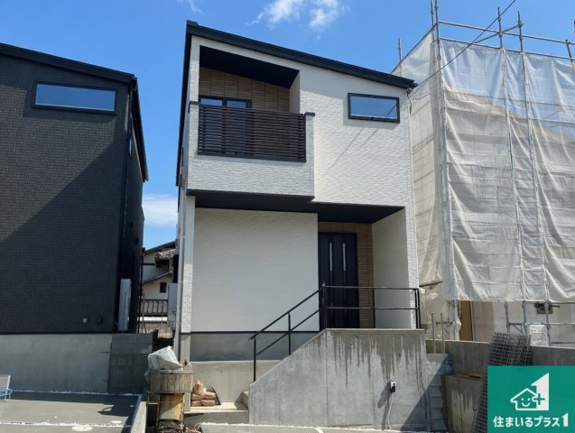 神戸市垂水区本多聞　第3期　新築一戸建てのトイレ|シンプルなトイレは落ち着く空間！お手入れも簡単です！