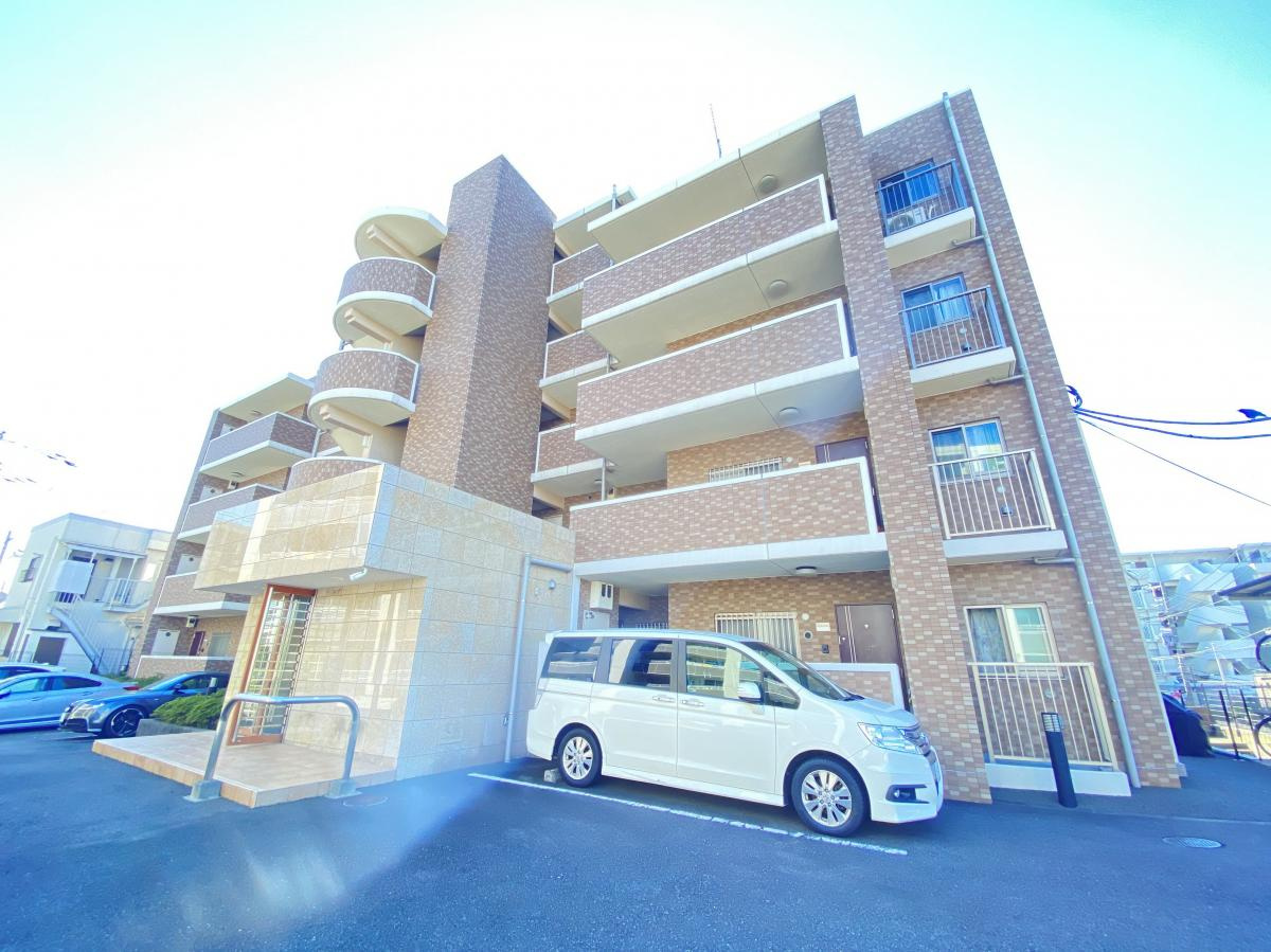 ハートヒルズ上大岡の外観