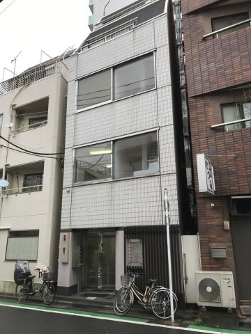 巣鴨桜並木通りビルの外観