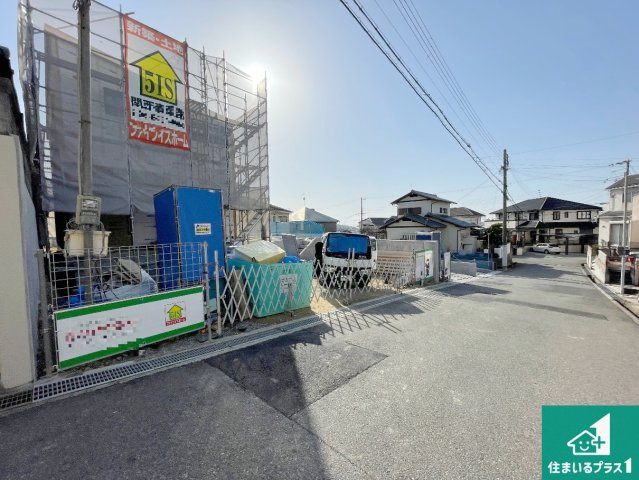 神戸市垂水区本多聞　第3期　新築一戸建ての前面道路含む現地写真|周辺は落ち着いた街並みの住宅地！子育てがしやすい住環境です！まだ未完成ですが、現地でしかわからない事もございます。是非一度ご覧ください。