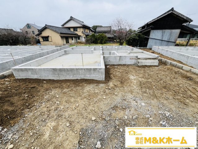 知多市金沢字郷中　全4棟　2号棟の外観|R7.11.28撮影　全居室フローリング♪