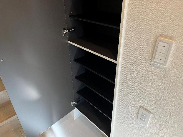 アムール香椎駅前Ⅱの収納|下駄箱（イメージ）