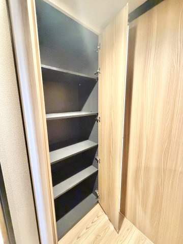 レーベン千代 THE PARK FRONTの収納|収納のためのスペースです