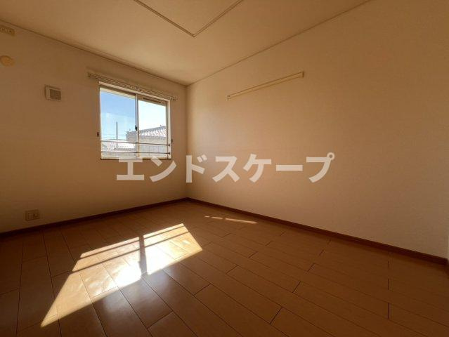 リシアンの洋室