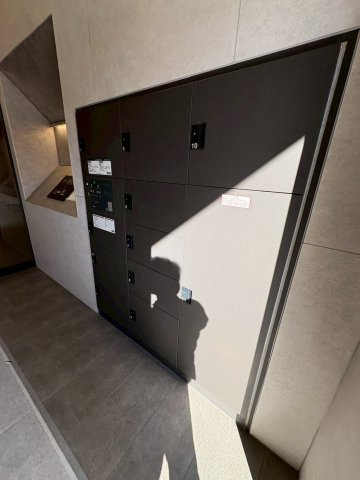大阪市西区九条１丁目の賃貸マンションのロビー