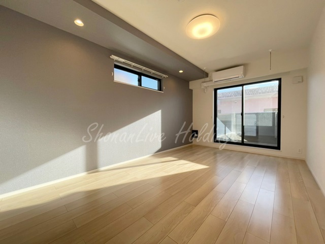 藤沢市鵠沼海岸５丁目のアパートの居間・リビング|使いやすいリビングになります♪