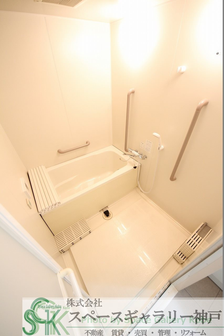 明泉寺シティコートの浴室|※お部屋により仕様が異なる場合があります。
