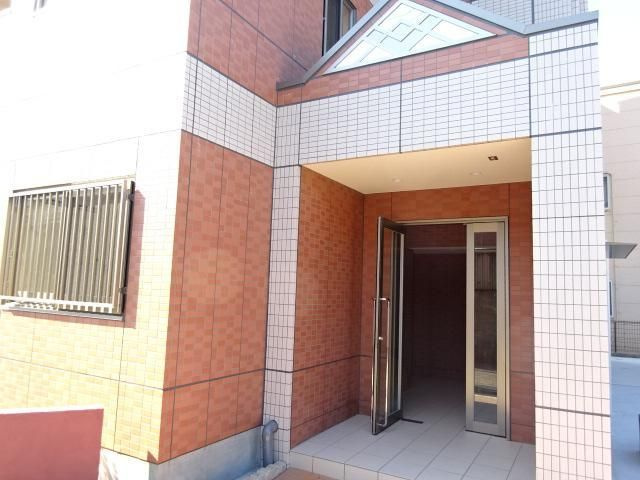 リユニオンのエントランス