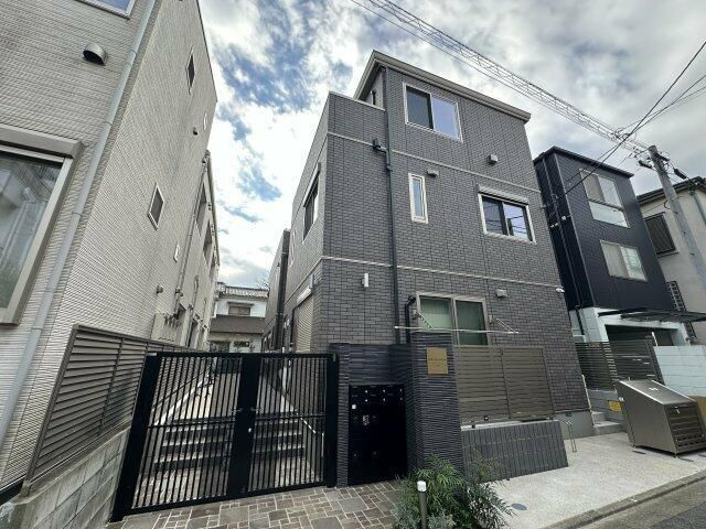 Ｖｉｌｌａ・Ｓｙｍｂｉｏｓｅ三軒茶屋（ヴィラ・シンビオーズ）