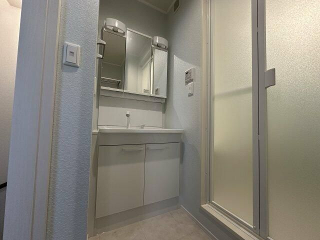 Ｖｉｌｌａ・Ｓｙｍｂｉｏｓｅ三軒茶屋（ヴィラ・シンビオーズ）の洗面所