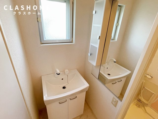 衣浦マンション　　　刈谷市の賃貸ならクラスホーム刈谷店の洗面所|同物件の別部屋になります。