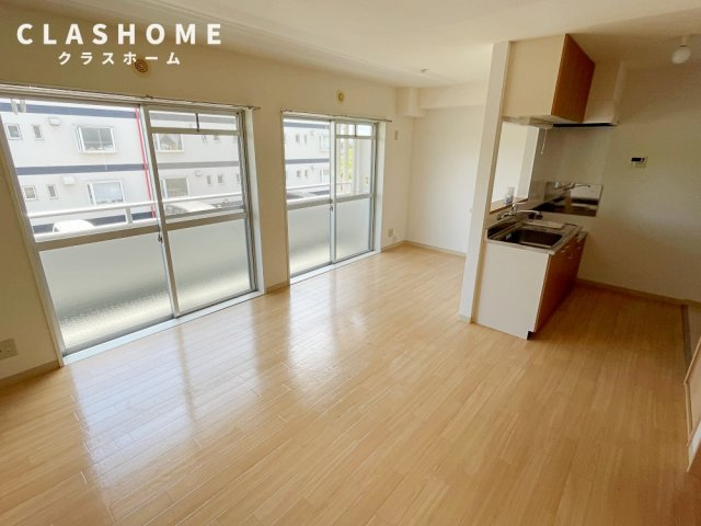 衣浦マンション　　　刈谷市の賃貸ならクラスホーム刈谷店の居間・リビング|同物件の別部屋になります。